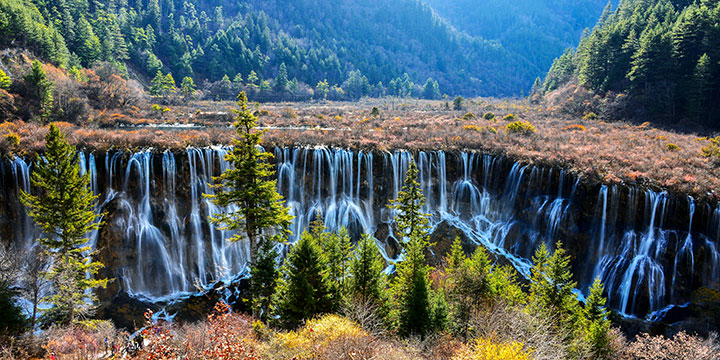 Valle del Jiuzhaigou